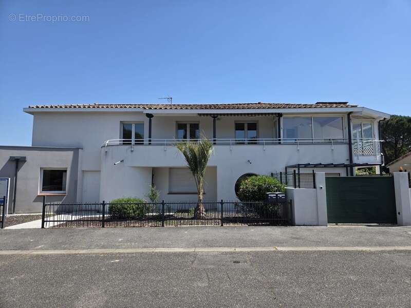 Appartement à SAINT-ORENS-DE-GAMEVILLE