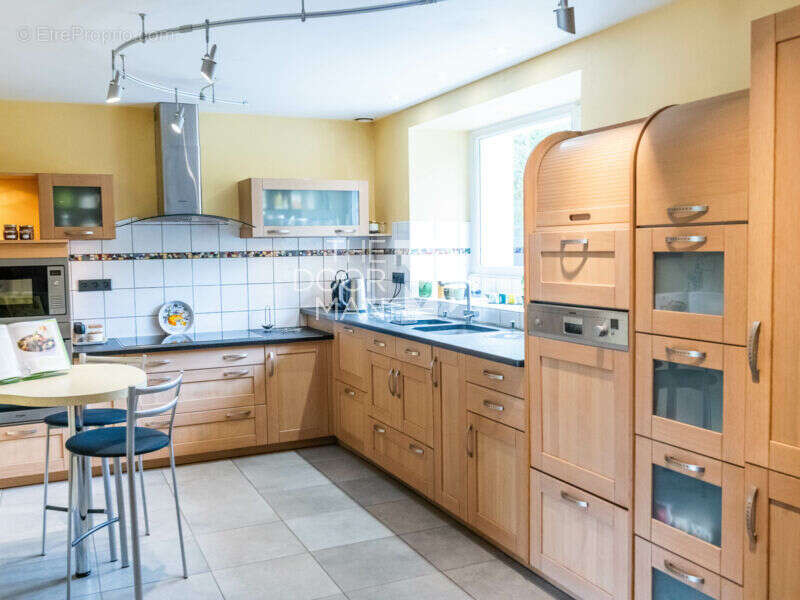 Maison à COSSE-LE-VIVIEN