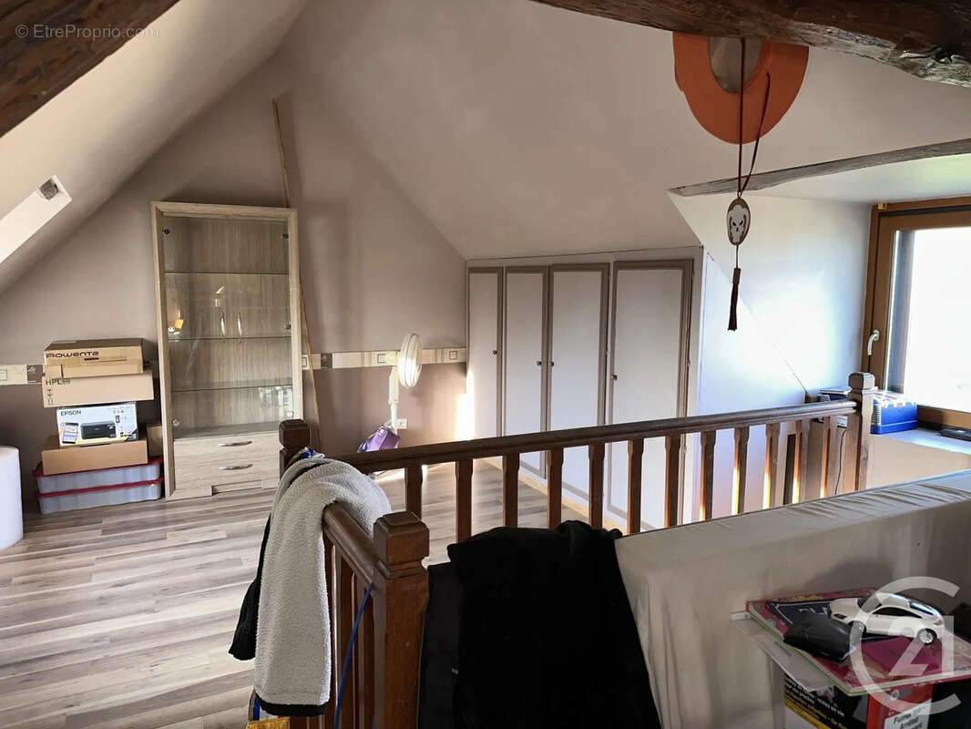 Maison à SAINT-AMAND-EN-PUISAYE