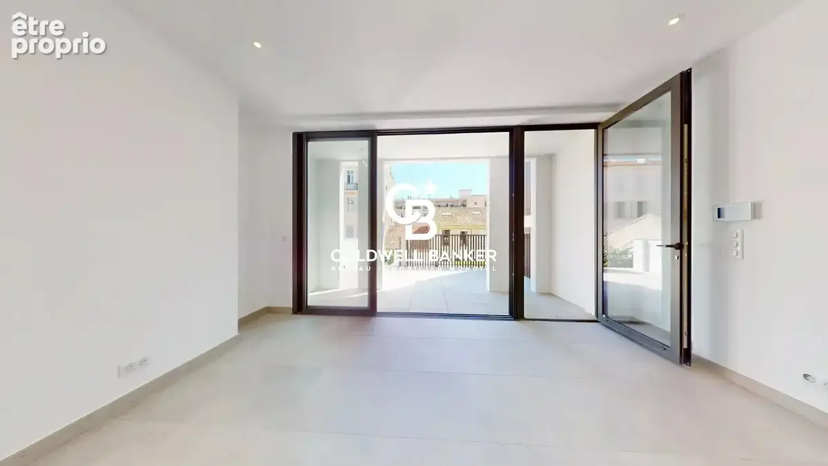Cannes centre, Maison neuve aux prestations modernes et terrasses ensoleillées - photo 2