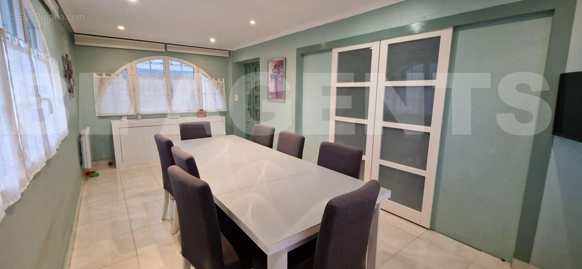 4 - Maison à COURLON-SUR-YONNE