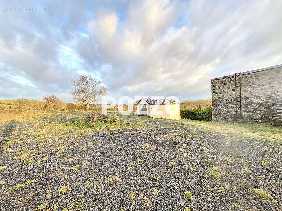 Maison à SAINT-AUBIN-DES-PREAUX