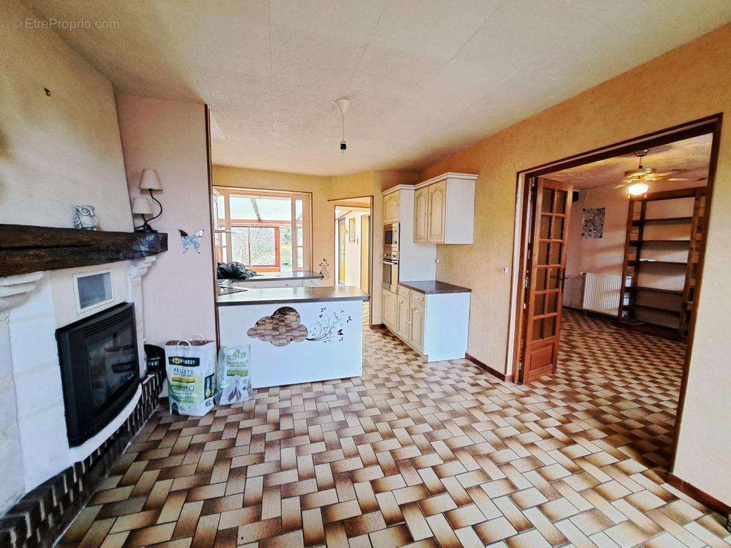 Maison 2, 3 chambres, jardin, garage, combles aménageables - photo 3