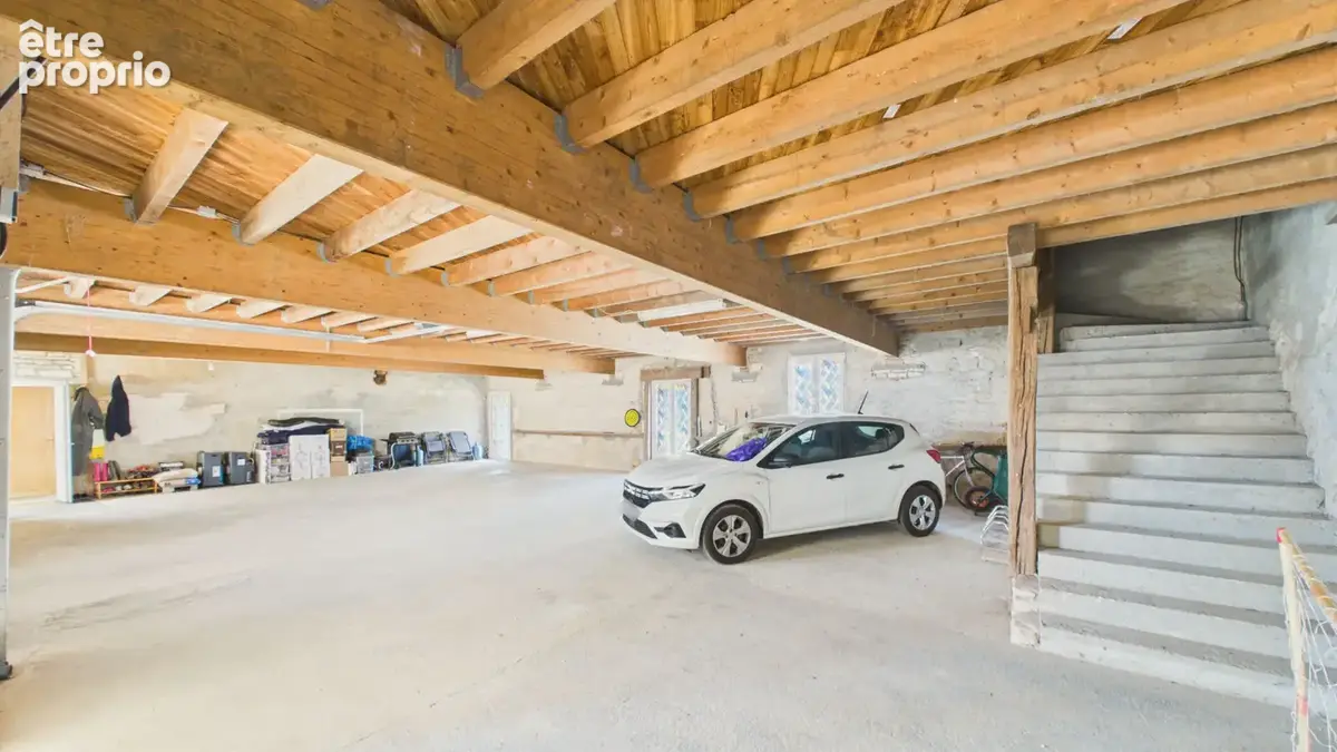 Exceptionnelle propriété de village avec gîte et piscine chauffée - Excellent potentiel de revenus - photo 23