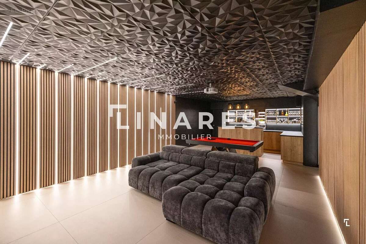 L'ICONIQUE - Villa T6 de 343m² - Dépendance - Piscine - Court de tennis - Terrain de 8000m² - 13420 GEMENOS - photo 19