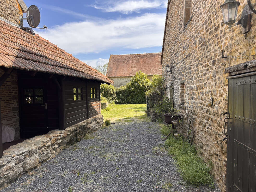 A VENDRE EN EXCLUSIVITÉ - Maison 4 pièces à Orsennes - photo 2