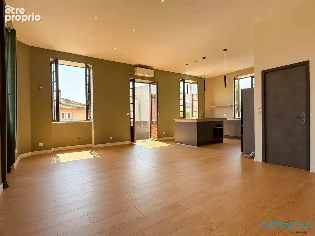 Appartement 136 m² à Sathonay-Camp  - photo 3