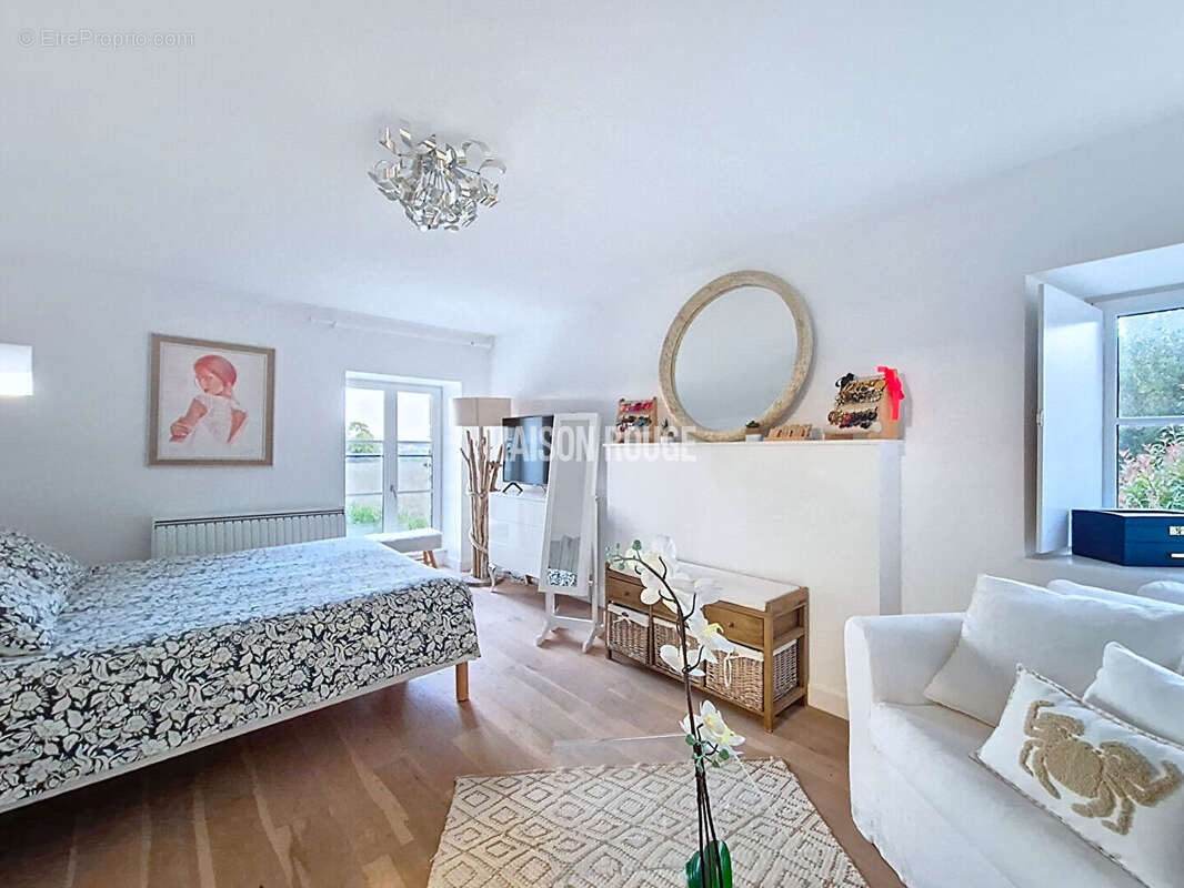 Maison à PLOUER-SUR-RANCE