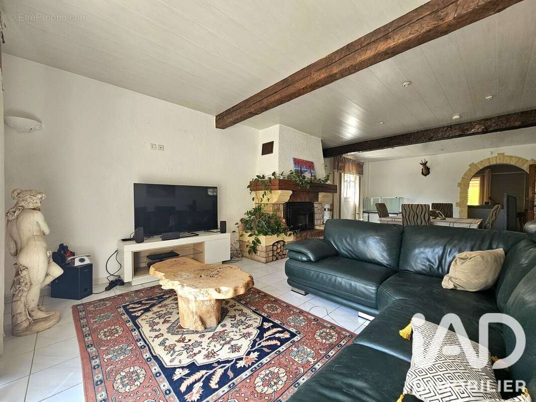 Maison 123 m² à Le Cannet-Des-Maures  - photo 9