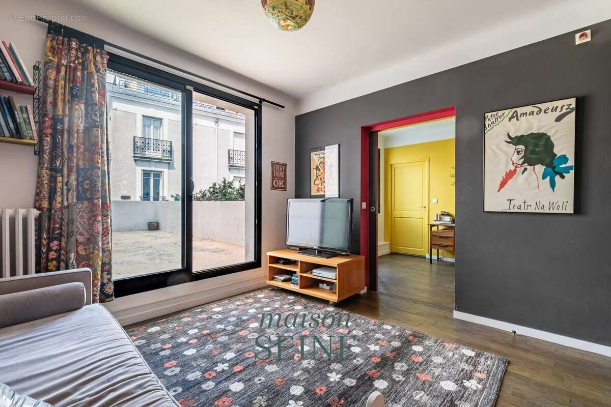 Maison à SURESNES