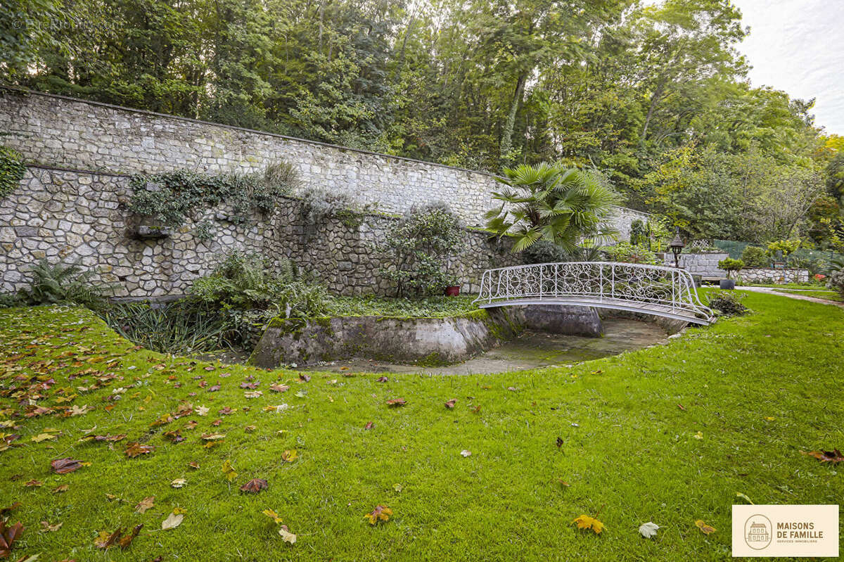 Maison à LOUVECIENNES