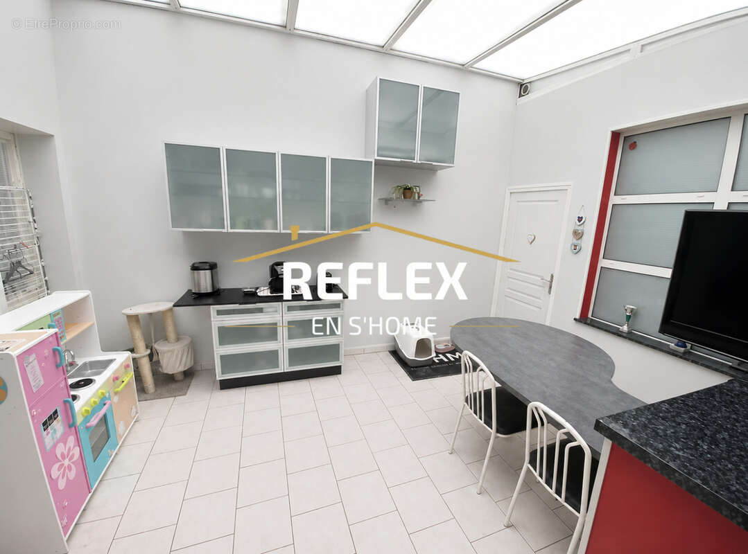 Maison familiale à deux pas du centre-ville / 4 chambres - photo 3