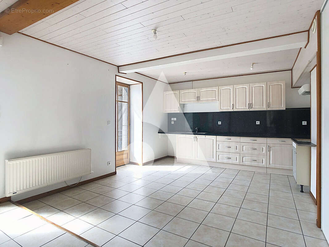 Appartement avec terrasse et jardin - photo 2
