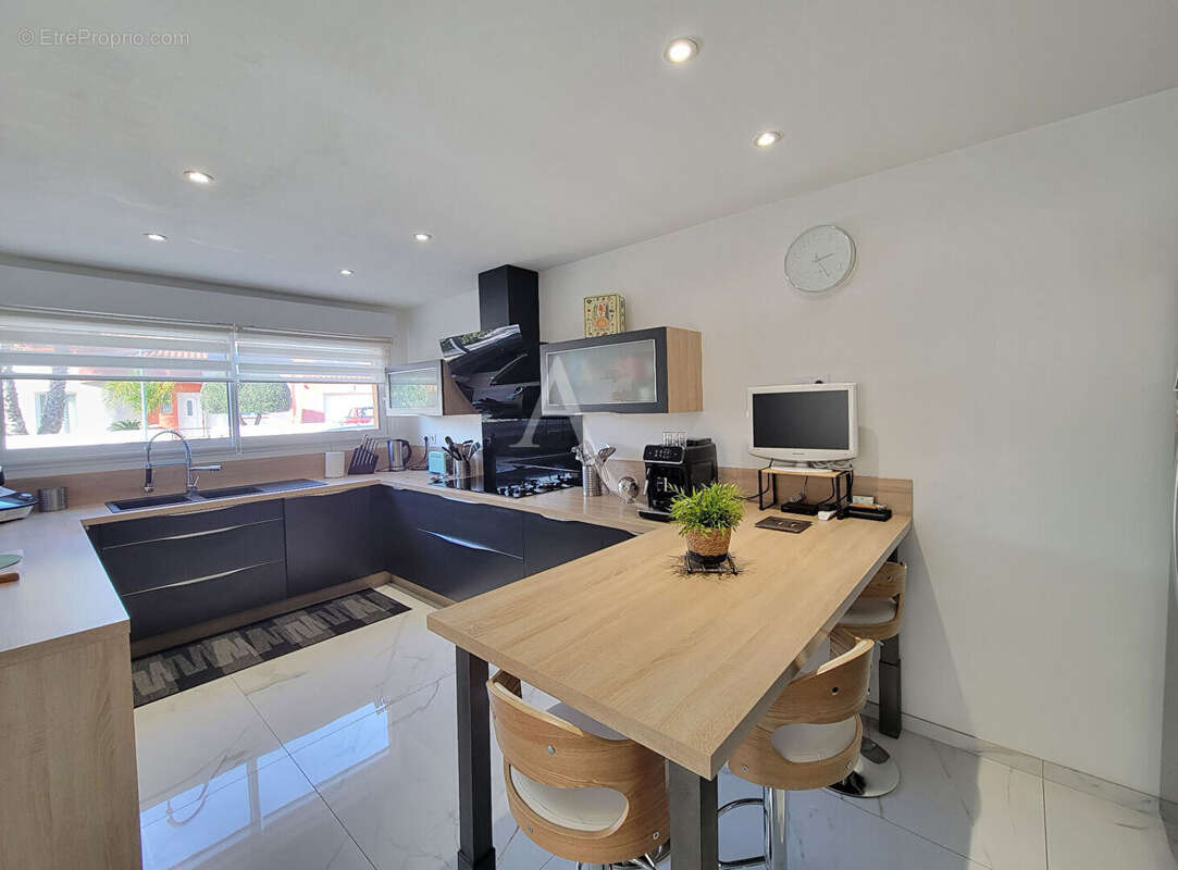 Maison à LATOUR-BAS-ELNE