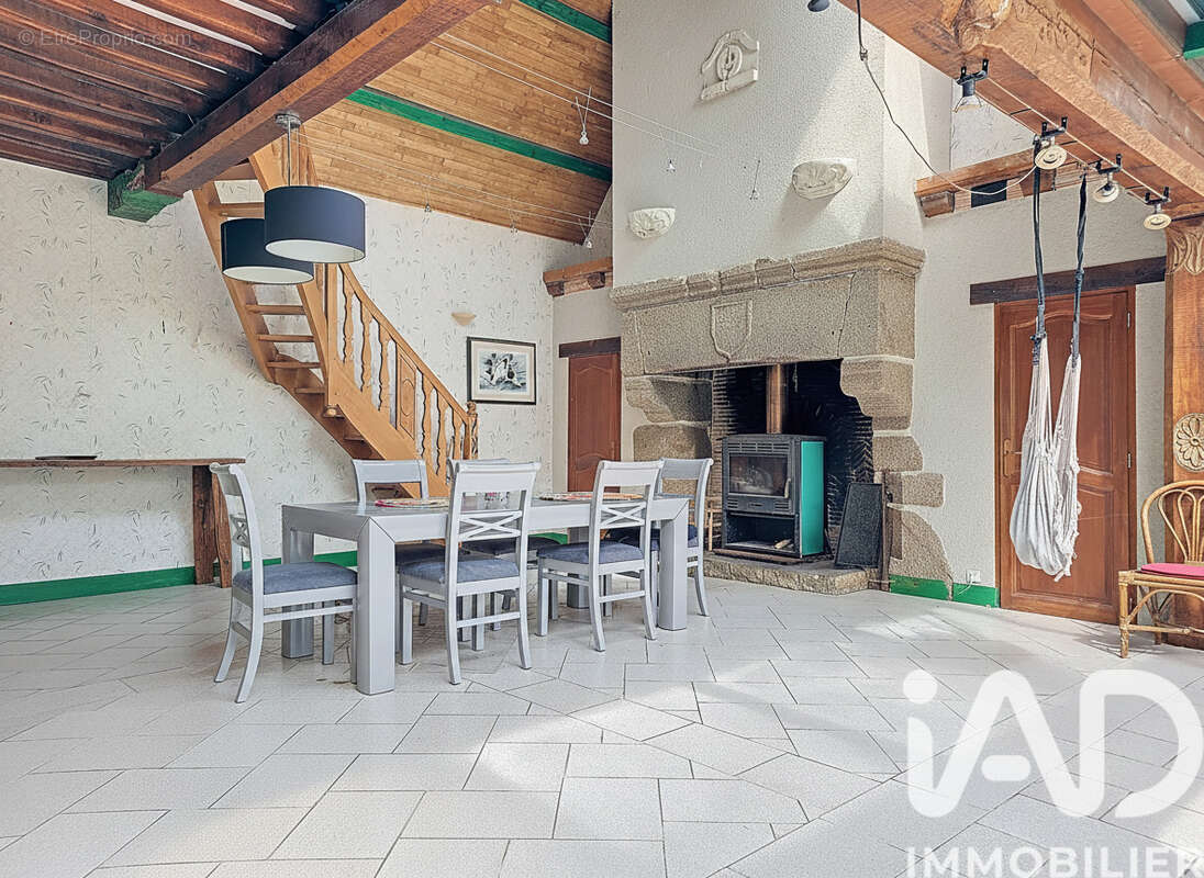 Photo 6 - Maison à LIVRE-SUR-CHANGEON