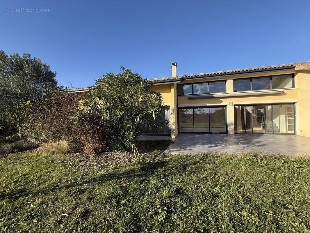 Maison à FONTENILLES