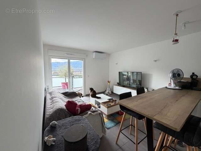 Appartement à VOGLANS