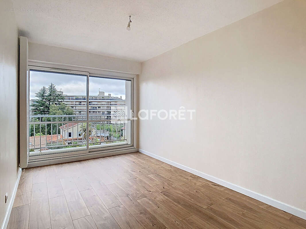 Appartement Bordeaux 3 pièce(s) 74.43 m2 - photo 6