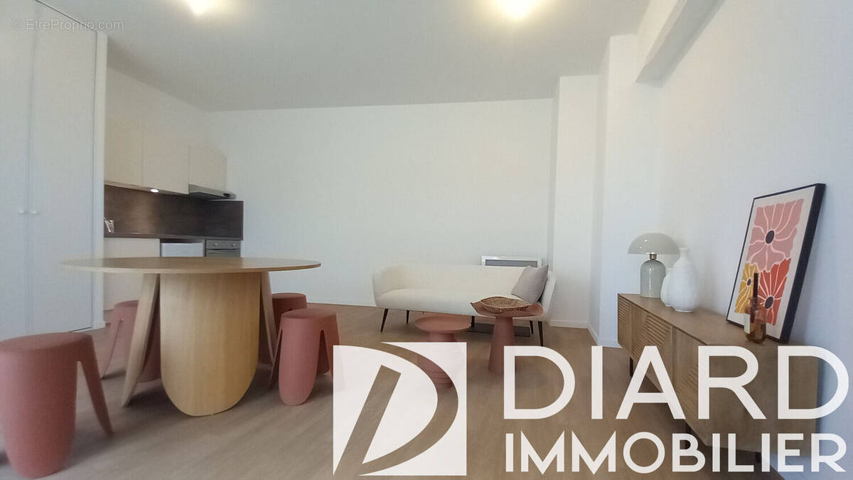 Appartement à FOUGERES