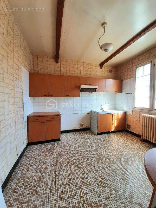 Maison à SAINT-JUNIEN