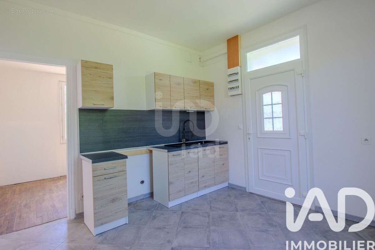 Maison 77 m² à Orvillers-Sorel  - photo 3