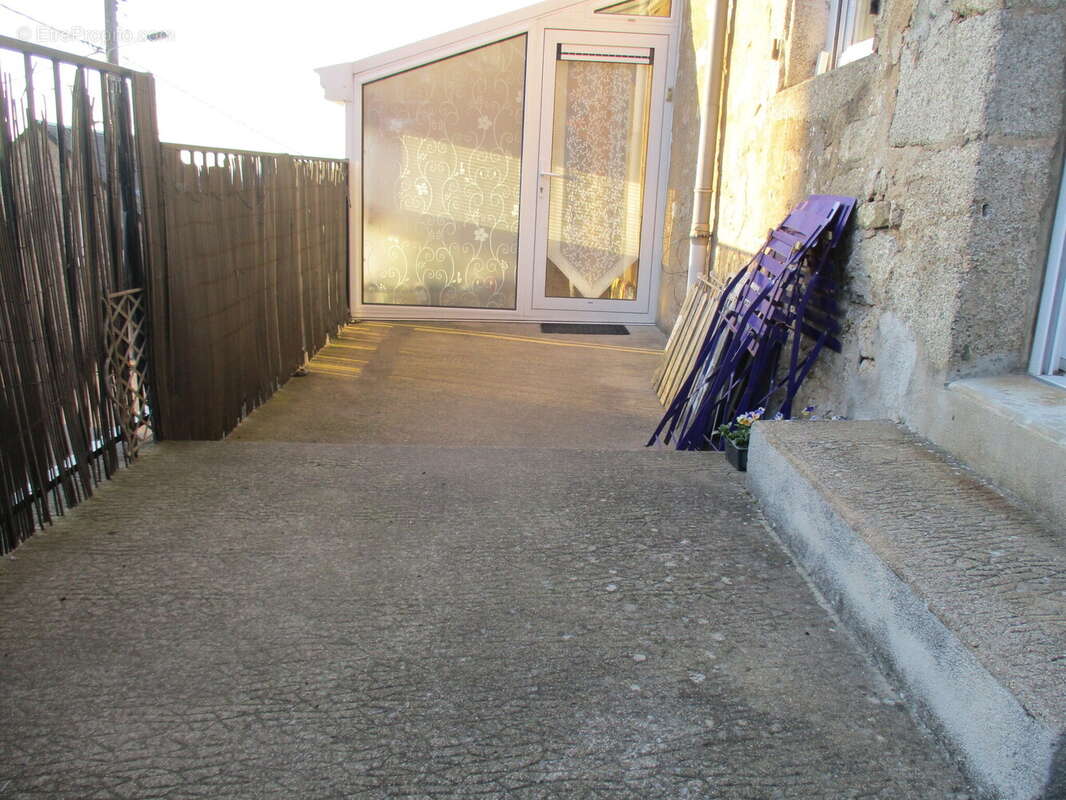 Maison à CHATEAU-CHINON(VILLE)