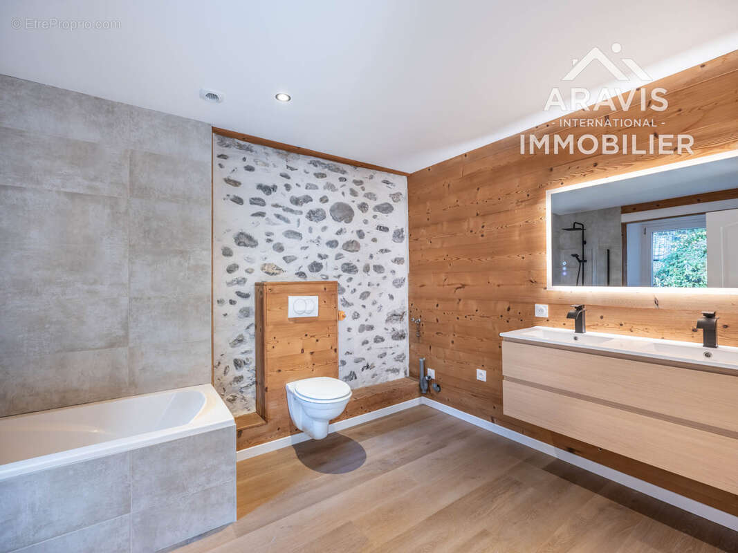 Appartement à ALBERTVILLE