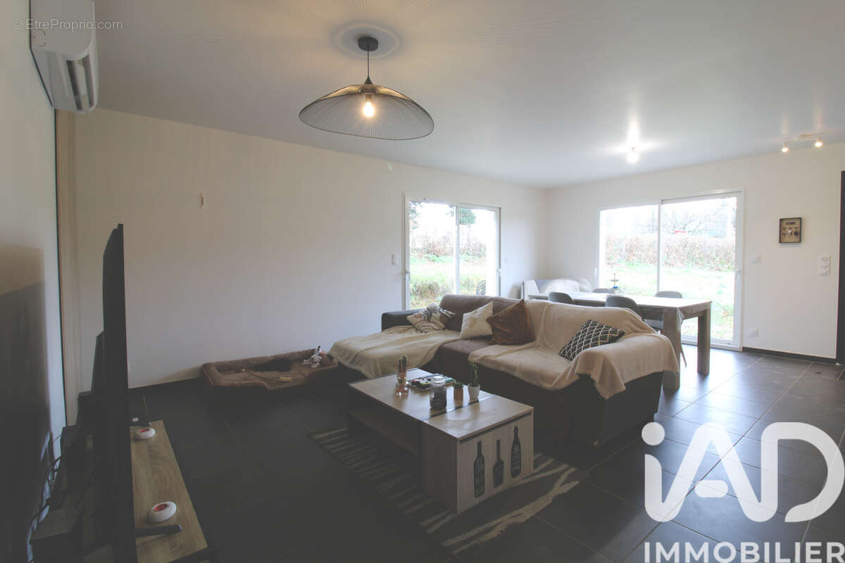 Photo 2 - Maison à SEILHAC