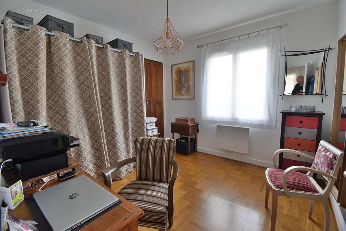 Maison à LA CHAUSSEE-SAINT-VICTOR