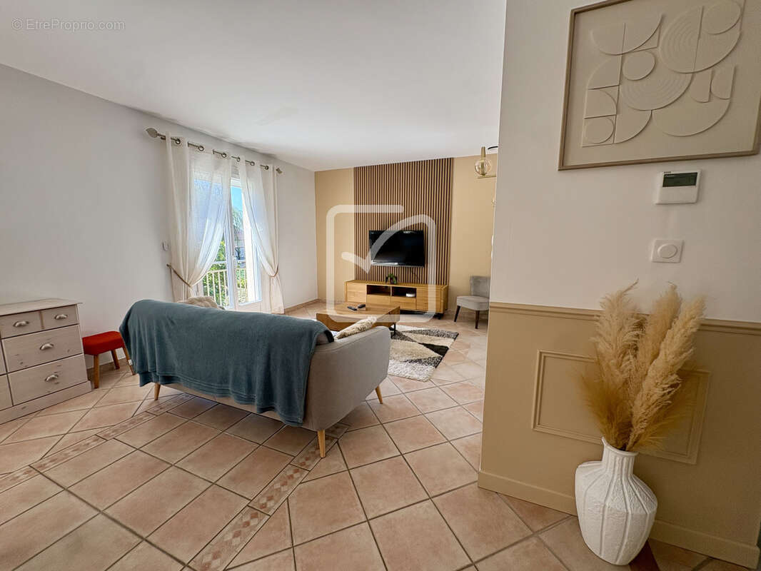 Plain-pied avec piscine et studio, proche de Brive - photo 6