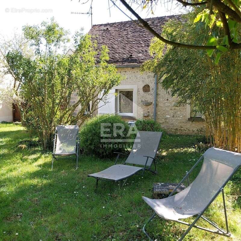 Maison à CHAINTREAUX
