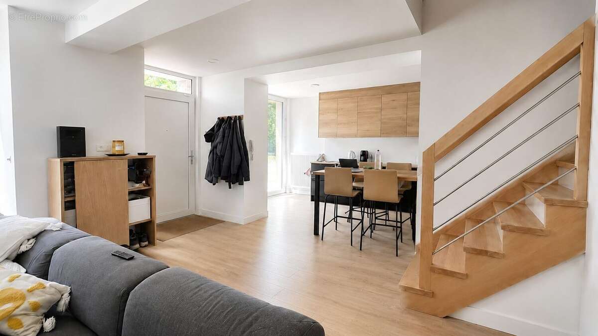 Appartement 97 m² à Maisons-Alfort  - photo 3