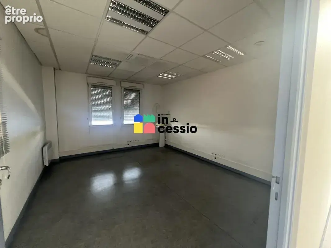 À VENDRE – Plateau de bureaux lumineux – 406 m² env. – Z - photo 10