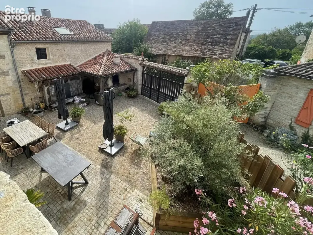 Maison 14 pièces 336 m² à vendre à Savignac-Les-Eglises (24420) - photo 3
