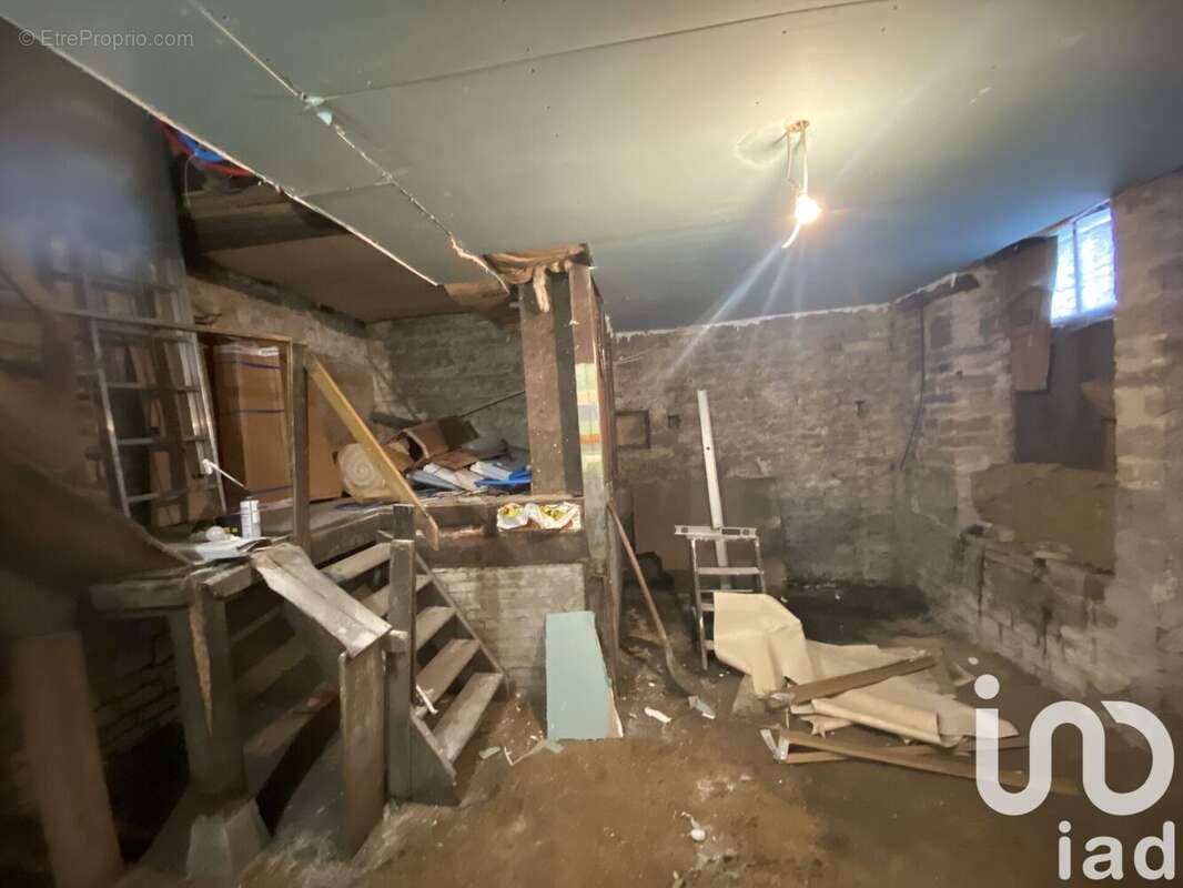 Maison 84 m² à Laferte-Sur-Aube  - photo 8