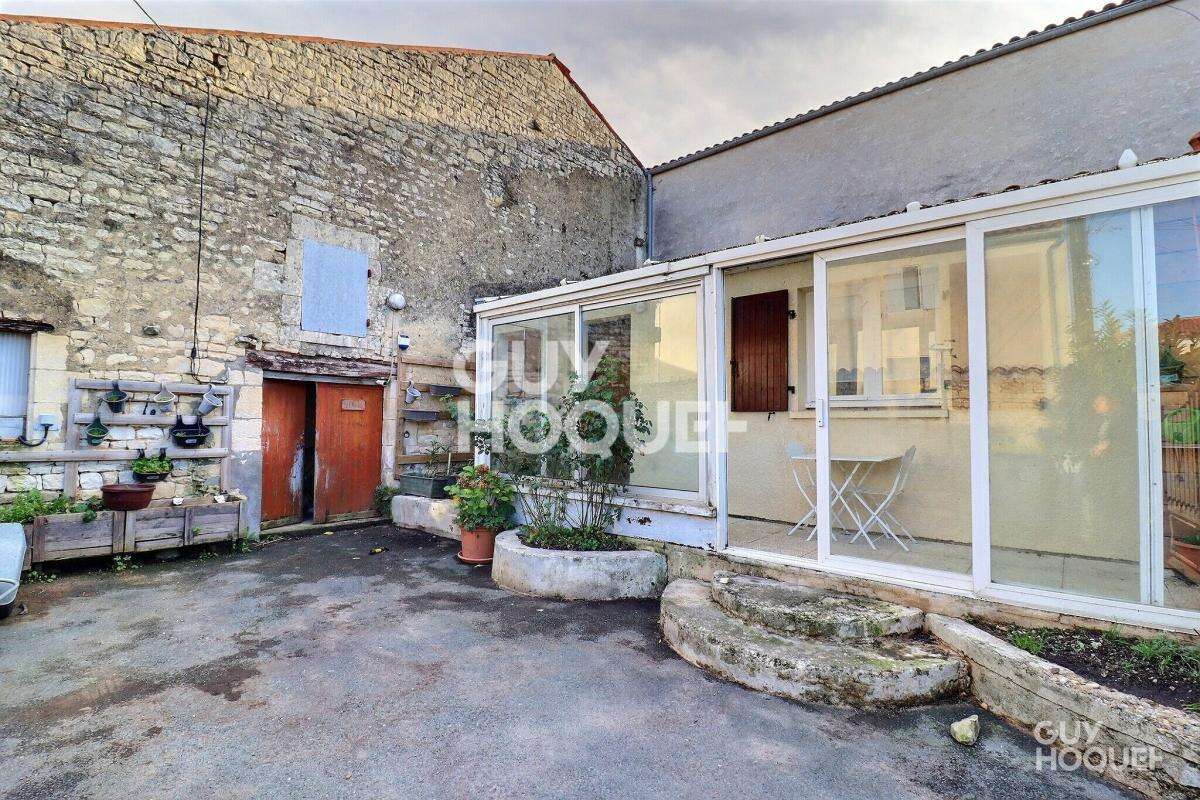 Maison à SURGERES