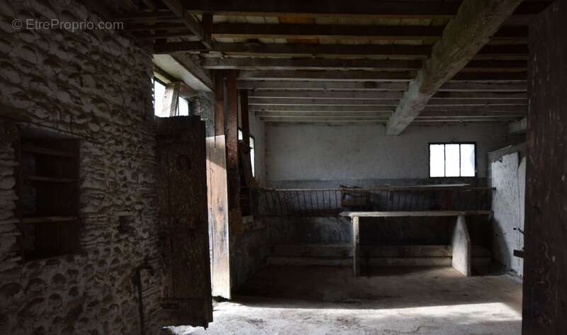 Maison à ARTIGUELOUVE