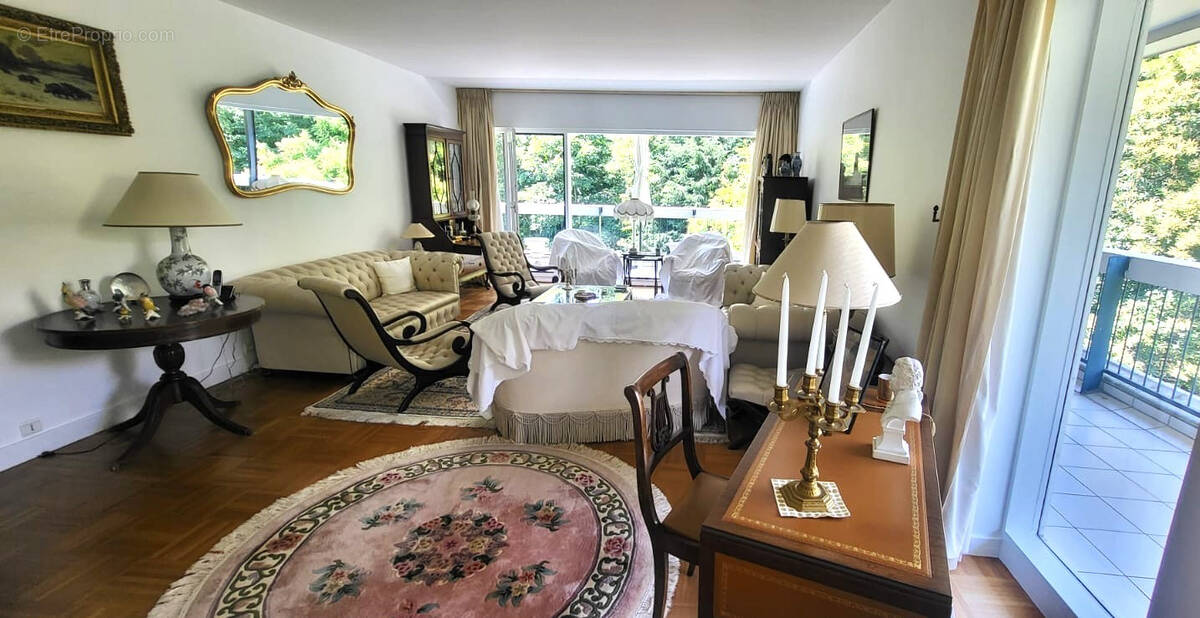 Appartement à LE CHESNAY
