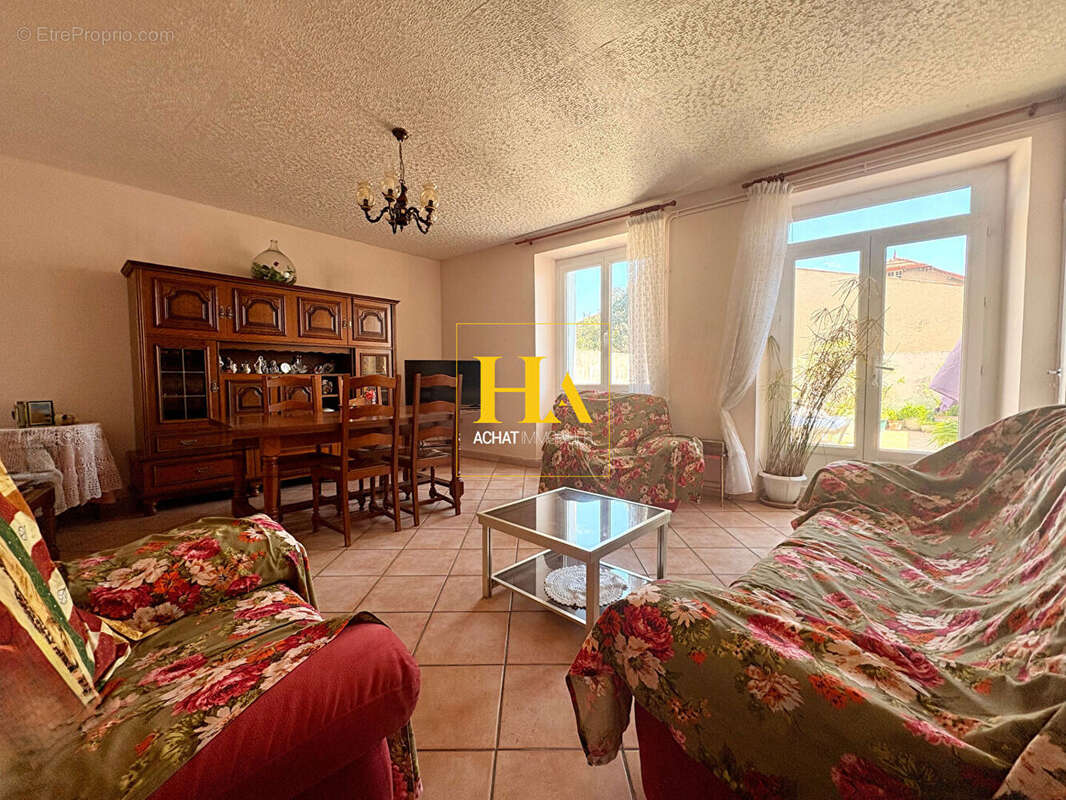 Appartement à LE TEIL