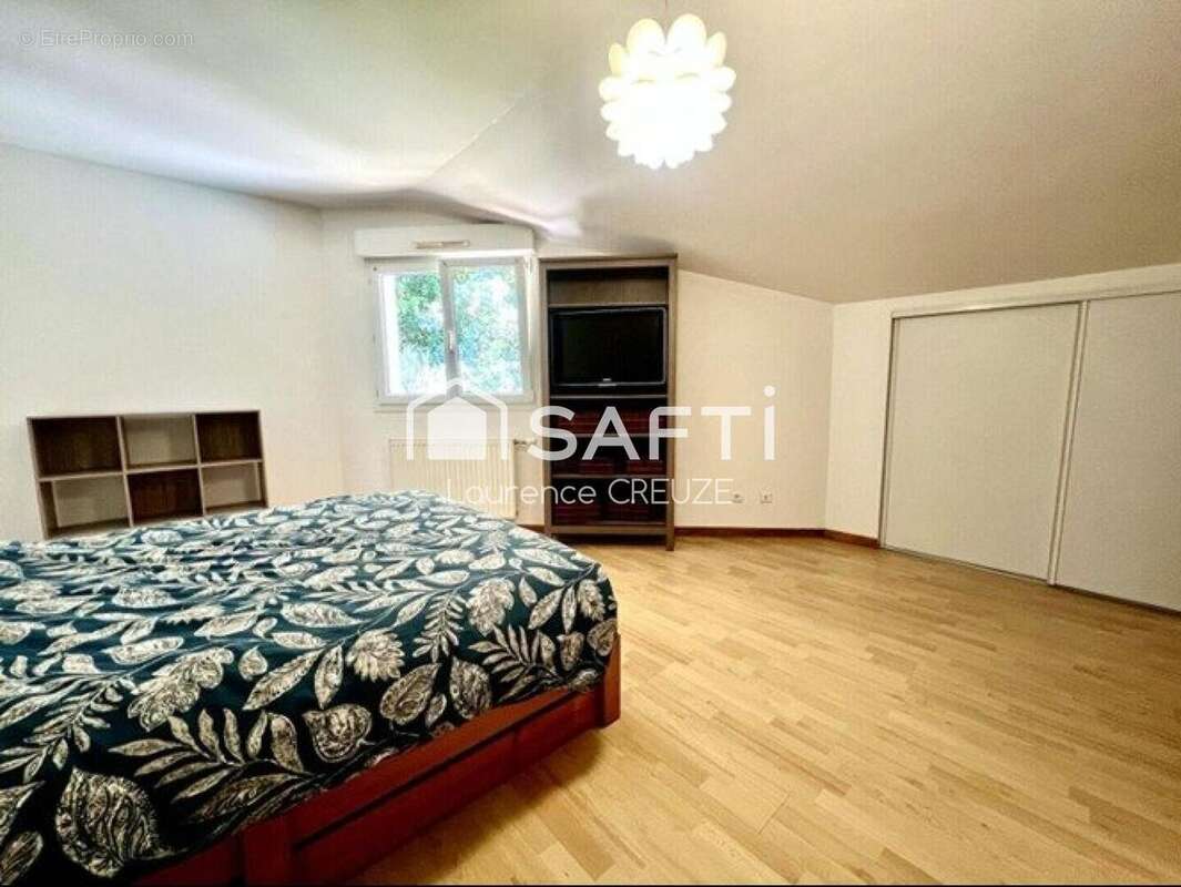 Photo 5 - Maison à MONTFERRAND-LE-CHATEAU