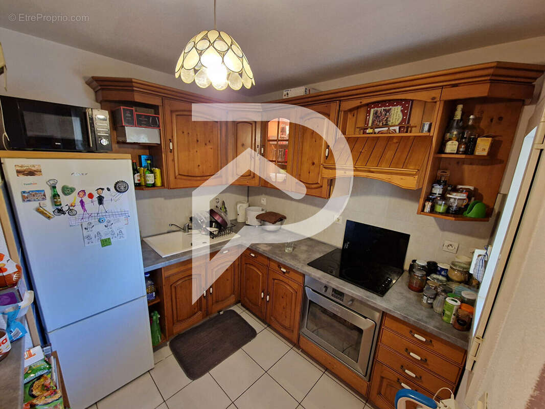 Appartement à SAINT-LAURENT-DU-VAR