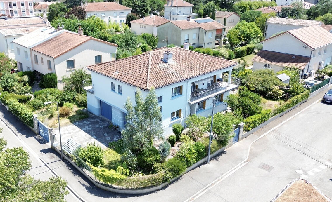 Maison de 205m2 avec jardin à Guilherand-Granges - photo 1