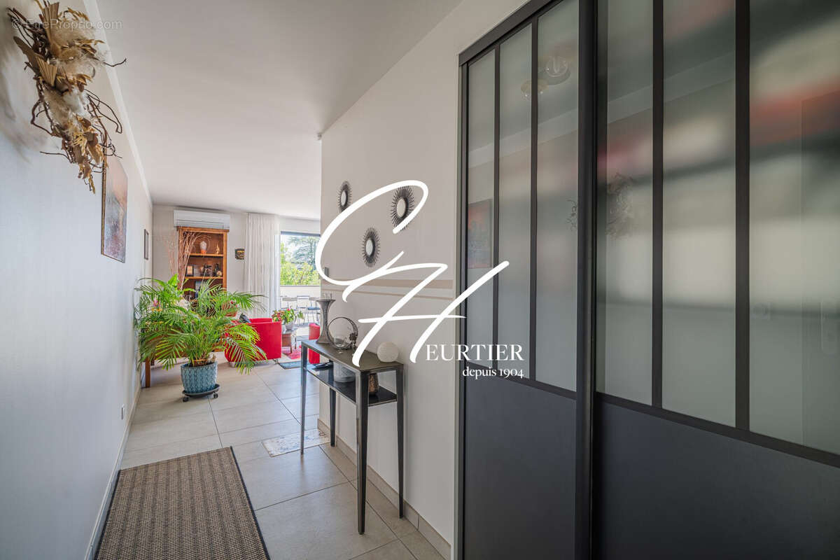 Appartement 74 m² à Voiron  - photo 9