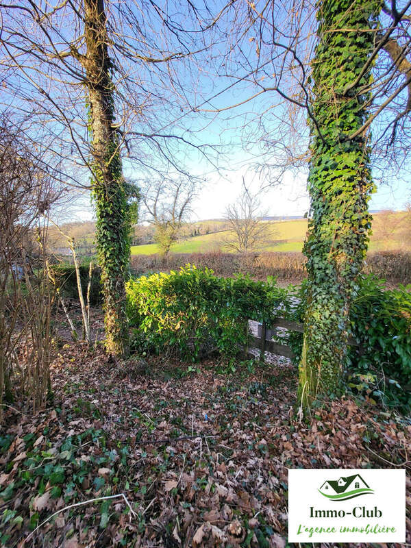 Maison à MONTIGNY-EN-MORVAN