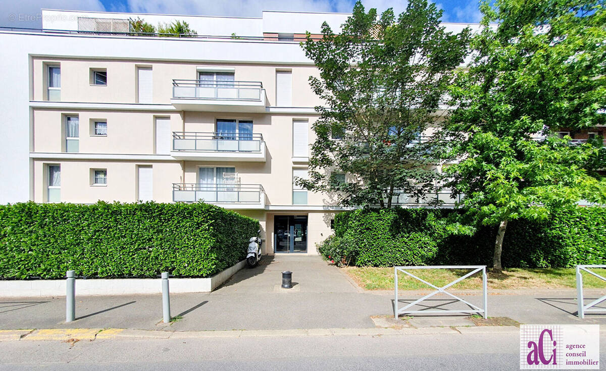 Appartement à L'HAY-LES-ROSES
