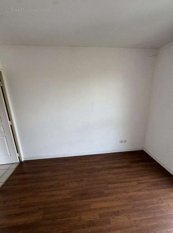 Appartement à MEYZIEU