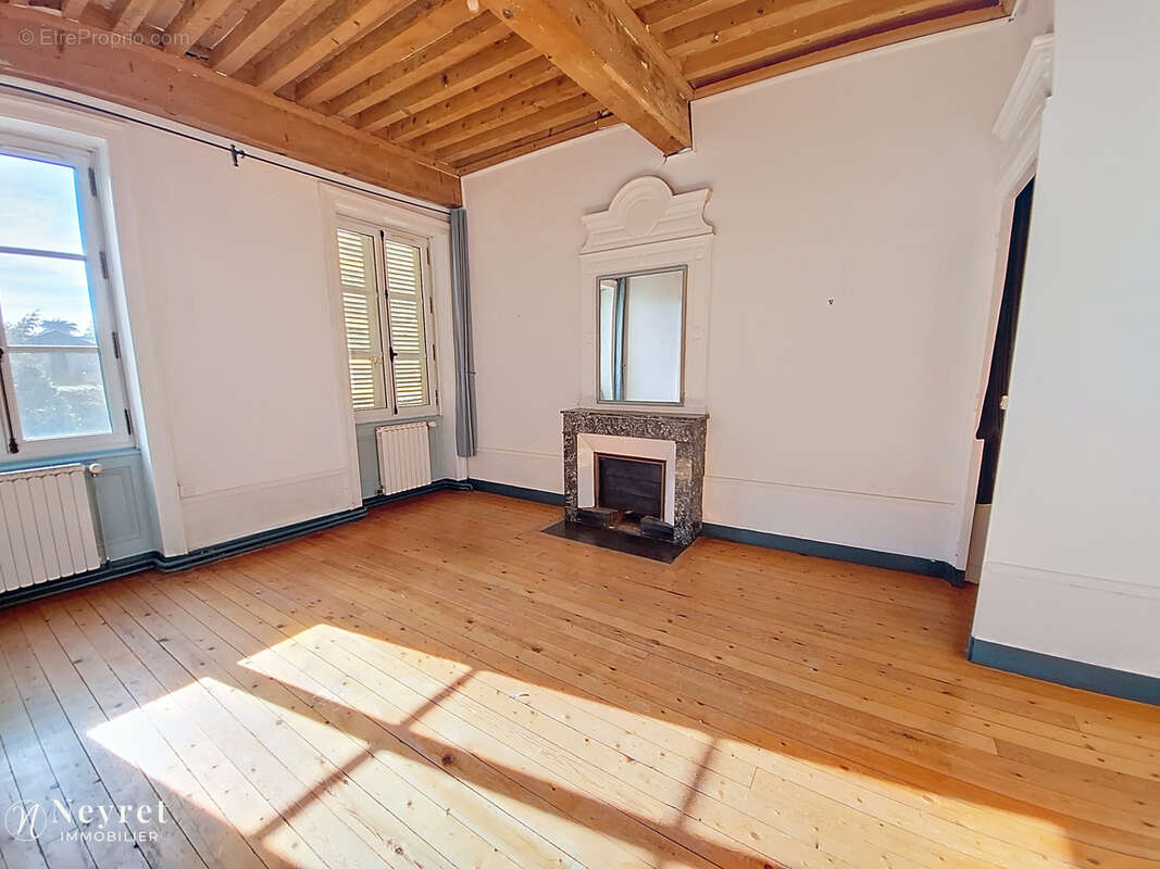Appartement à VERNAISON