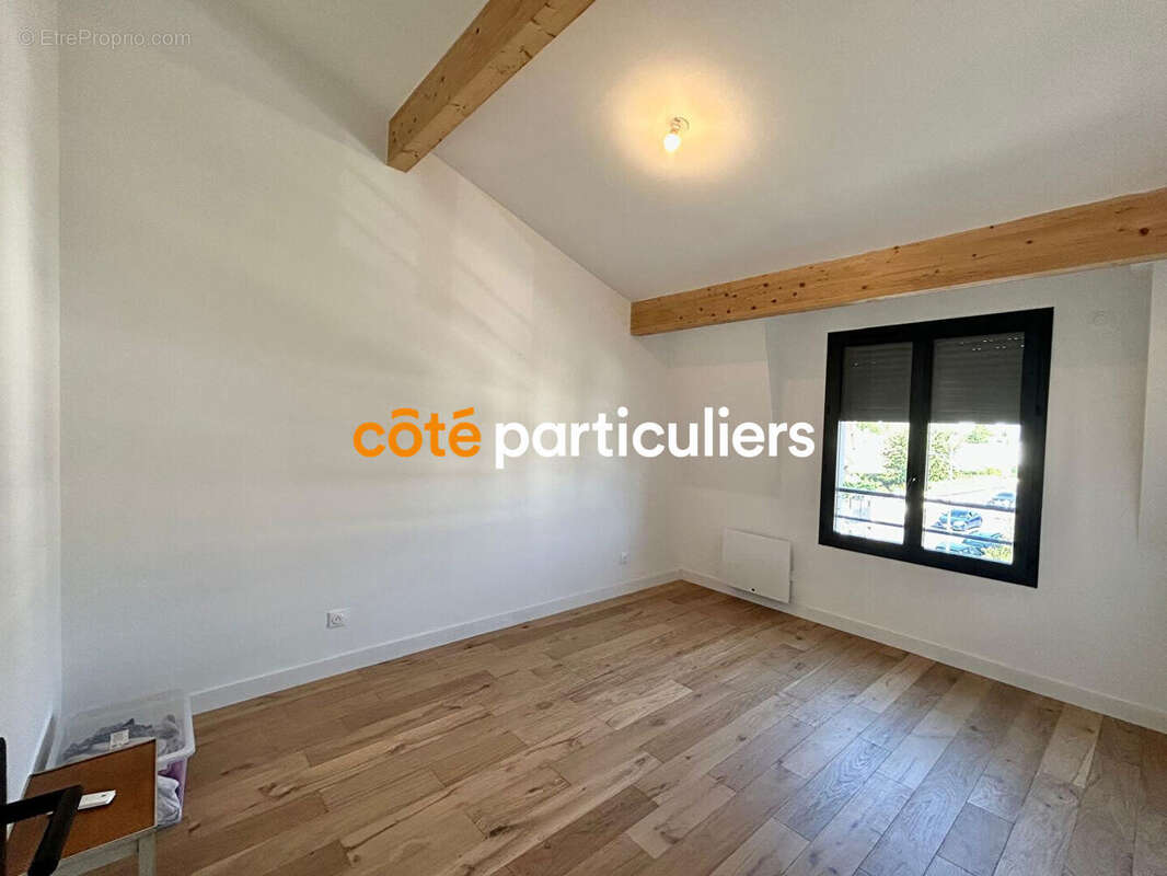 Maison à CHENNEVIERES-SUR-MARNE