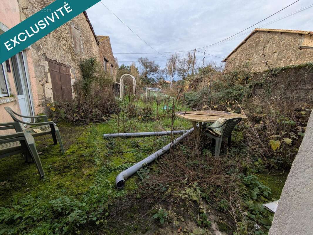 Photo 2 - Maison à SAINT-SAUVANT