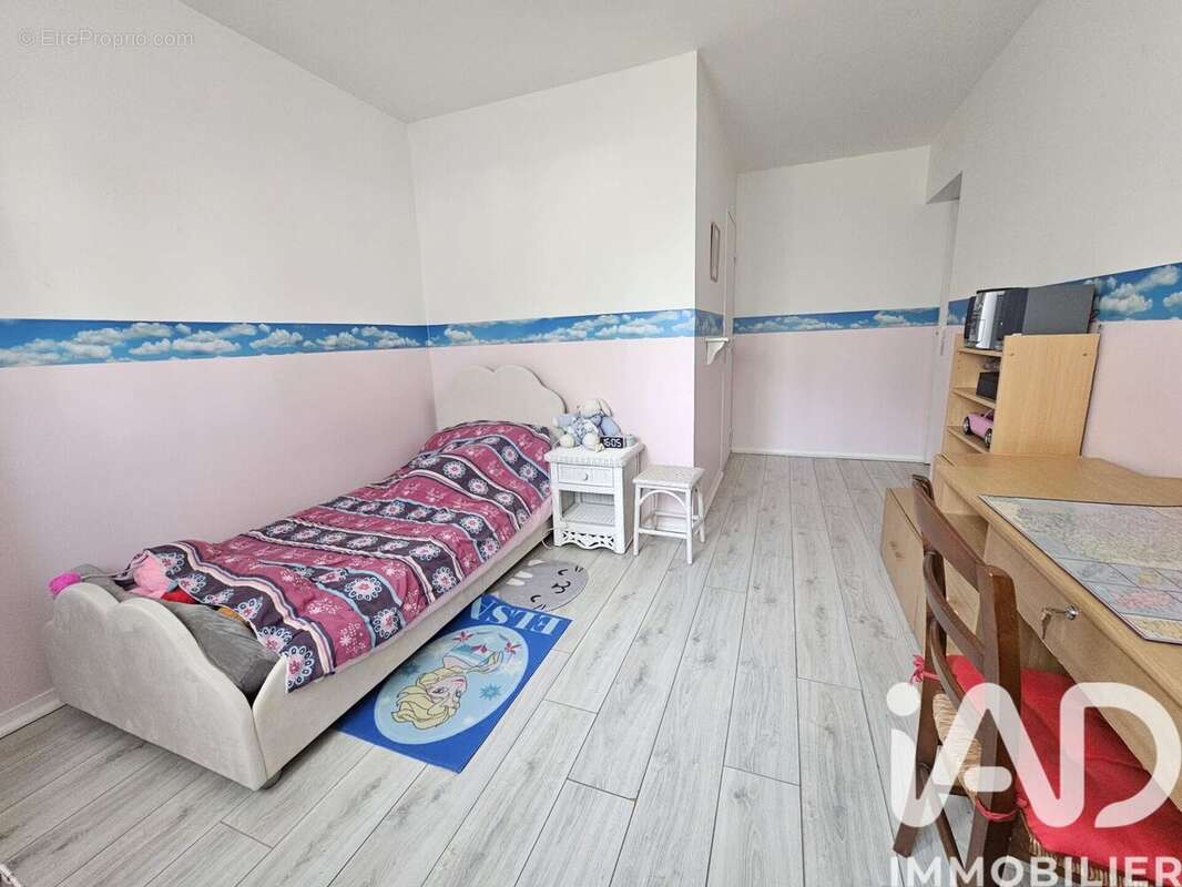 Photo 9 - Appartement à LIEUSAINT